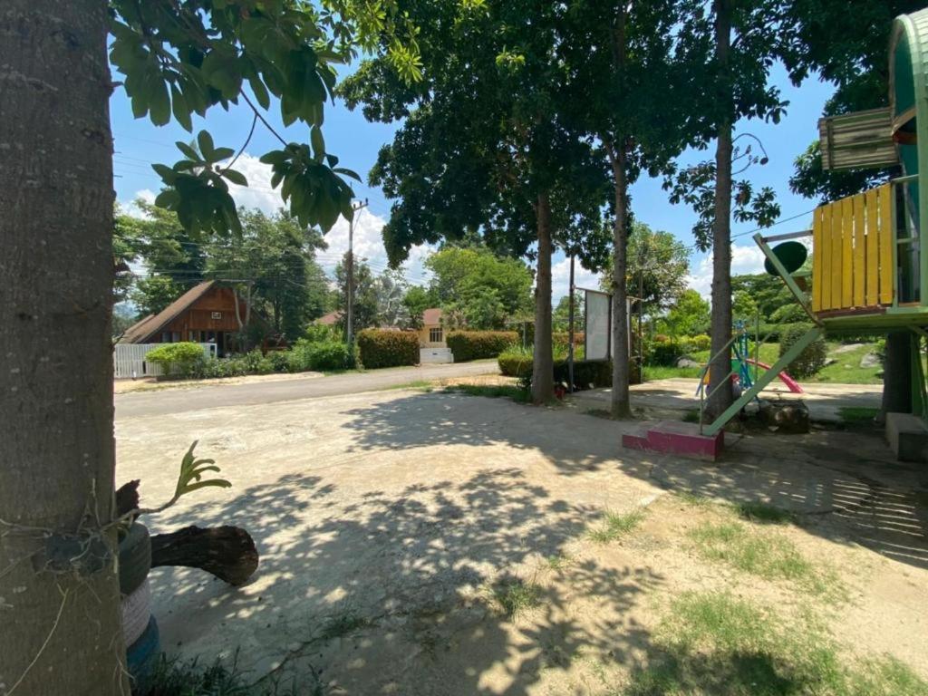 Hotel Oyo 966 Boss Khaoyai Ban Bung Toei Exterior foto